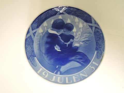 Royal Copenhagen
Christmas Plate 1931