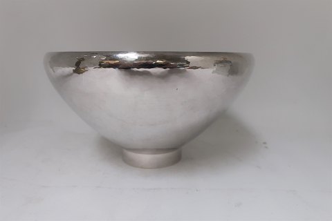 Georg Jensen
Sterling (925)
bowl 484B
Design: Georg Jensen