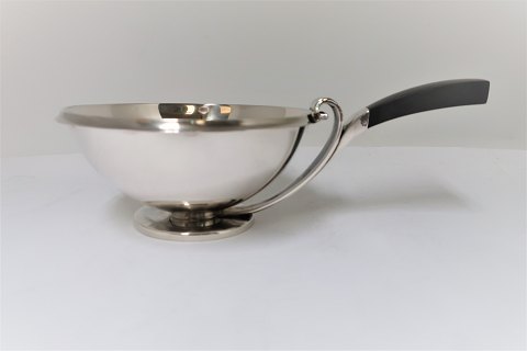 Georg Jensen
Sterling (925)
Kasserollen
Design; Harald Nielsen
Modell 761