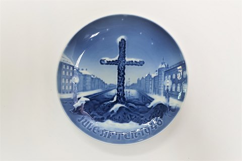 Bing & Grondahl. Christmas plate 1946. Diameter 18 cm. (1 quality)