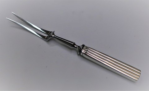 Georg Jensen. Bernadotte Silberbesteck. Sterling (925). Tranchiergabel. Länge 23 
cm.