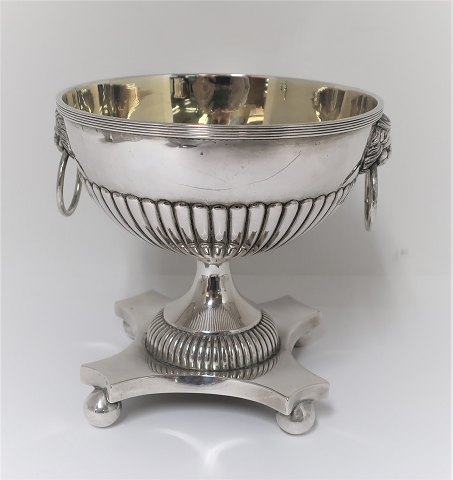 Abraham Nyemann, Copenhagen. Silver (830). Sugar bowl / Candy bowl. Produced 
1819. Height 13 cm. Gilded inside.