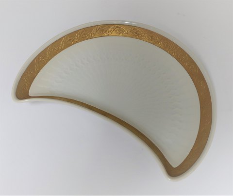 Royal Copenhagen. Fan mit Gold. Gericht. Modell 11551. (1 Wahl).