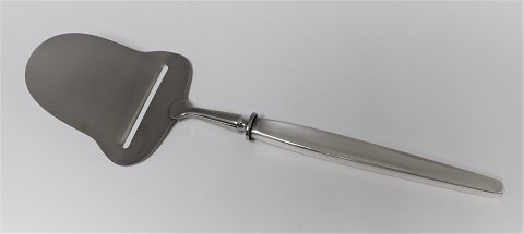 Georg Jensen. Sølvbestik (925). Cypres. Ostehøvl. Længde 24,2 cm.