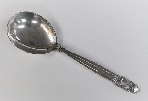 Georg Jensen. Silber (925). König. Servierlöffel. Länge 20 cm.