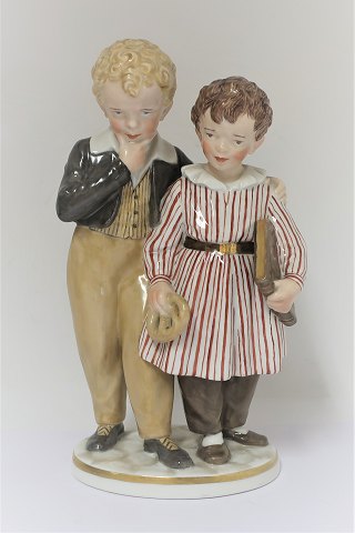 Royal Copenhagen. Porcelain figure. The Escape to America in color. Model 1761. 
Height 20.5 cm. (1 quality)