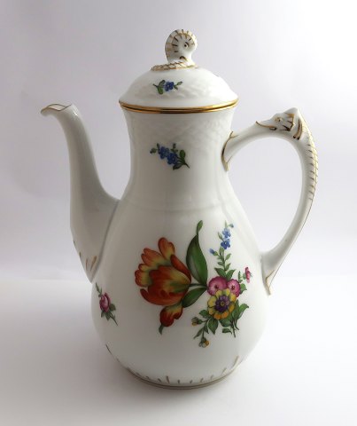 Bing & Gröndahl. Sächsische Blume. Kaffeekanne. Modell 91A. Höhe 24,5 cm. (1 
Wahl)