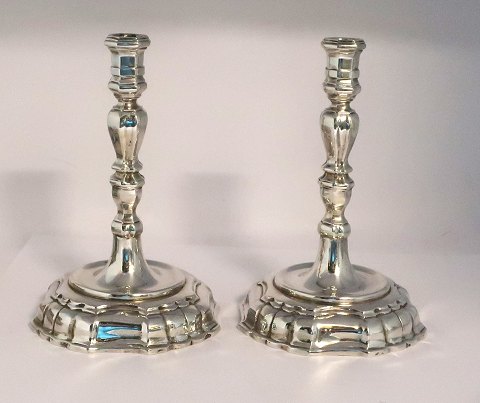 Axel Salomonsen, Copenhagen. (Ax.S). Sterling candlesticks. A pair. Height 18 
cm.