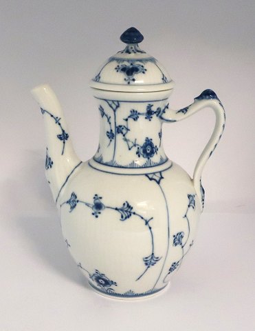 Royal Copenhagen. Blue fluted, plain. Small coffee pot. Model 46. Height 21 cm. 
(1 quality)