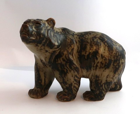 Royal Copenhagen. Bear. Knud Kyhn. No. 20155. Length 18 cm. Height 14 cm. (1 
quality)