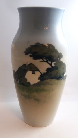 Royal Copenhagen. Porcelain vase with farmhouse. Model 2600/137. Height 32 cm. 
(1 quality)