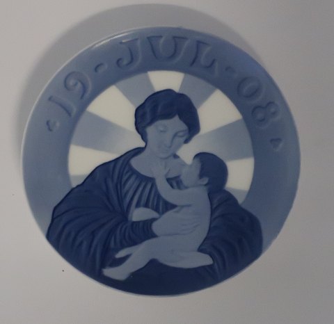Royal Copenhagen. Christmas plate 1909. Mary with child. Diameter 15.5 cm (1 
Quality)