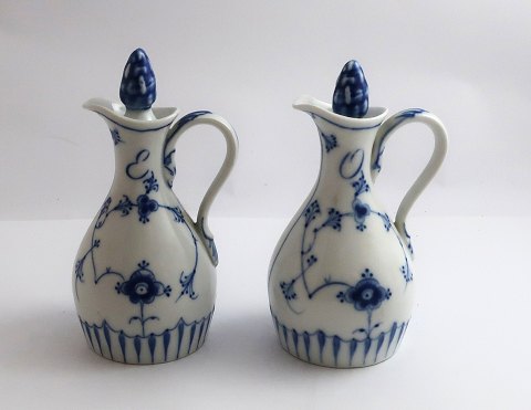Bing & Gröndahl. Blue painted. Oil and vinegar bottle. Model 385 + 386. Height 
14 cm. (1 quality)