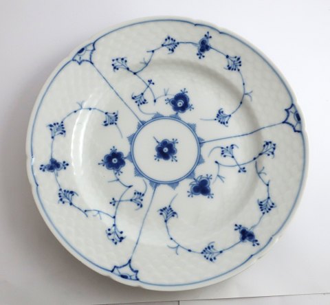 Bing & Grondahl. Blue painted. Dinner plate. Model 325. Diameter 24.5 cm. (1 
quality).