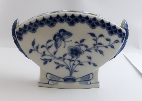 Bing & Gröndahl. Butterfly. Bouquetiere. Length 16.5 cm. Height 11 cm. (1 
quality)