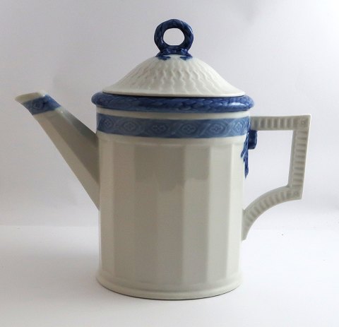 Royal Copenhagen. Blue Fan. Coffee pot. Model 11553. Height 22 cm. (1 quality)