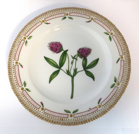 Royal Copenhagen Flora Danica. Dinner plate. Design # 3549. Diameter 25 cm. (1 
quality). Trifolium alpestre Müll