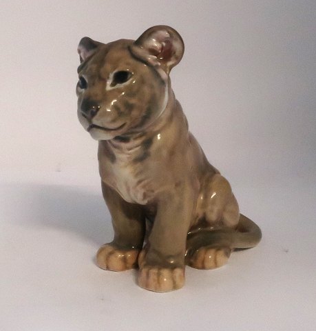 Dahl Jensen. Lion cub. Model 1275. Height 14 cm. (2 quality)