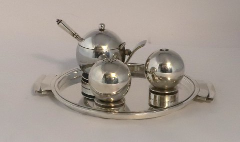 Georg Jensen. Pyramid. Harald Nielsen. Sterling silver. Mustard jar, salt shaker & pepper shaker on small tray. Design 632