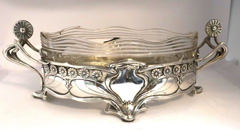 C.G.Hallberg, Sweden. Large jardinere of silver with glass insert (830). Length 46 cm. Produced 1912 (K7). There are 2 chips on the glass (see photo).