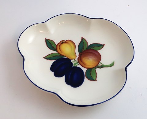 Royal Copenhagen. Golden Summer. Pickle dish. Model 356. Length 16 cm.