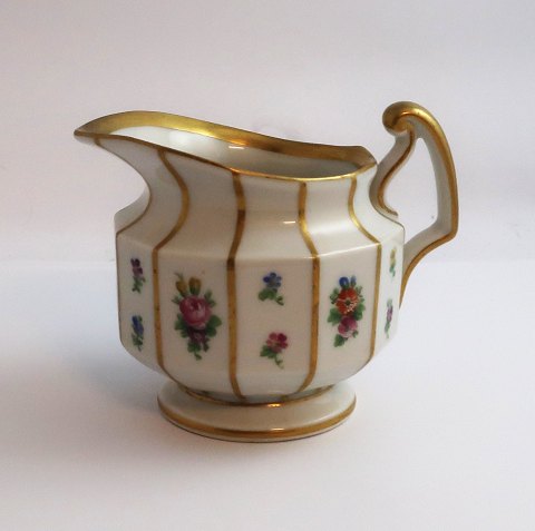 Royal Copenhagen. Henriette. Creamer. Model 444-8564. Height 9 cm. (1 quality).
