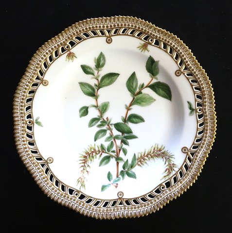 Royal CopenhagenFlora DanicaPlate# 3553