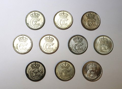 Denmark. Christian X. 10 silver 10-öre coins. Sold as a lot.
