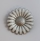 Georg Jensen. Daisy brooch in sterling silver (925). Diameter 4.2 cm