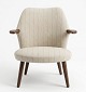 Beautiful armchair by Kurt Olsen with well-shaped teak armrests. Produced by Glostrup Møbelfabrik. Very good conditionDelivery:Jutland/Funen 500kr (monthly)Zealand 300kr (weekly)