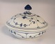 Royal Copenhagen. Blue fluted, plain. Round lidded dish. Model 397. Diameter 23 cm. (1 quality). Produced before 1923