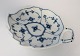 Royal Copenhagen. Mussel painted, fluted. Pickle dish in the shape of a leaf. Model 143. Length 18.5 cm. (1 grade). Produced before 1923