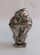 Ambrosius Jørgensen, Copenhagen. Silver vinaigrette. Height 7 cm. Produced in 1772